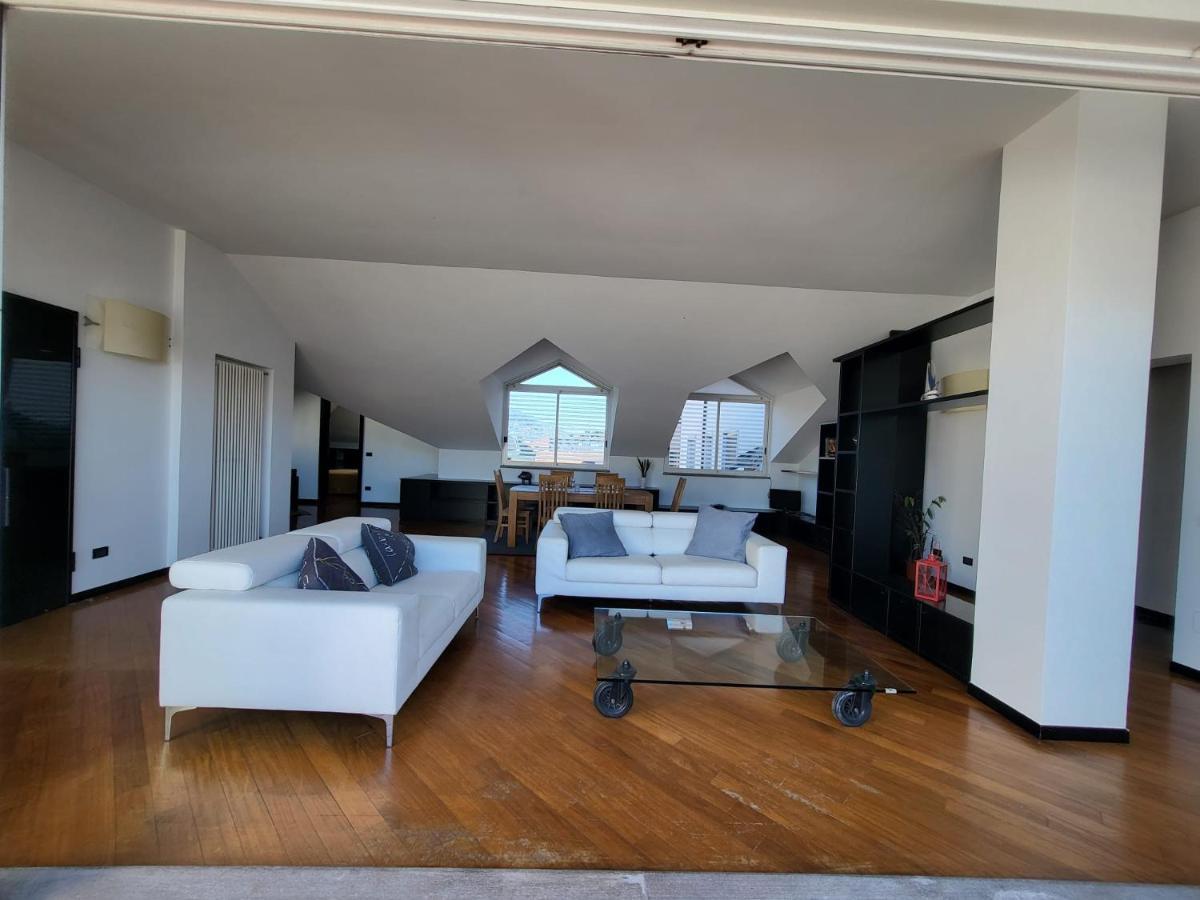 Attico Dei Castelli Apartment Verbania Exterior photo